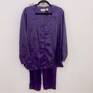 Vintage Victoria’s Secret silky purple pajama set Sz Medium
